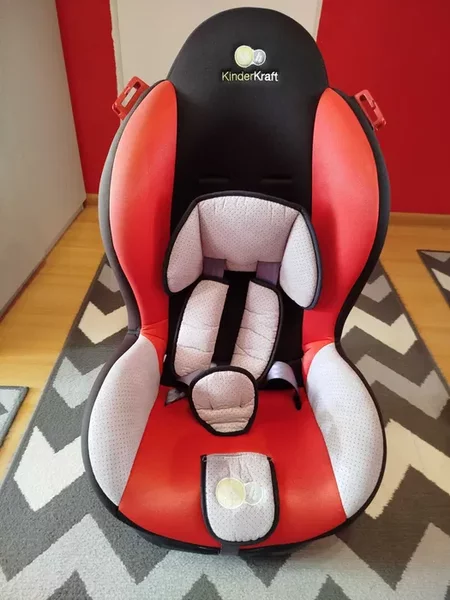 Scaun auto kiderkraft in perfecta stare de utilizare  9-25kg